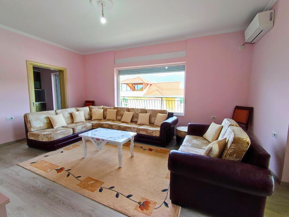 Cheerful 2 Bedroom Villa With Free Parking. Gjirokastër Exterior foto